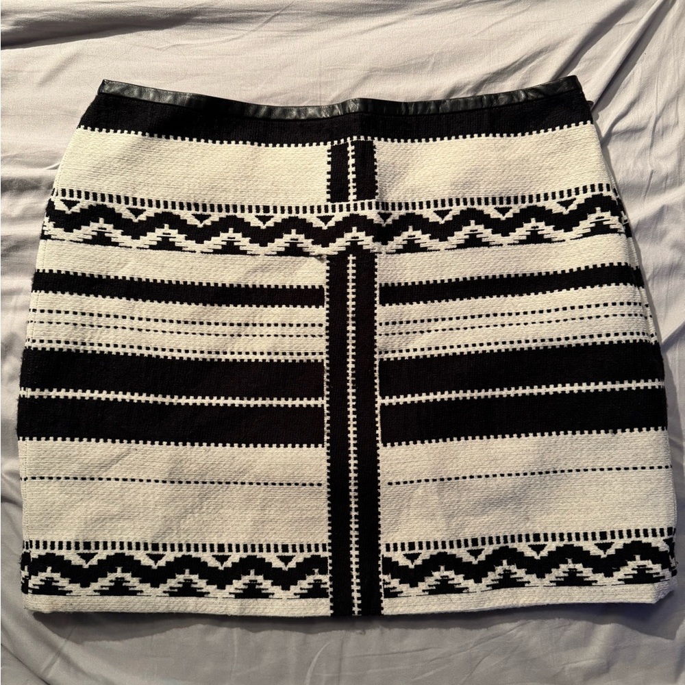 Madewell Black and Ivory/ White Patterned Skirt